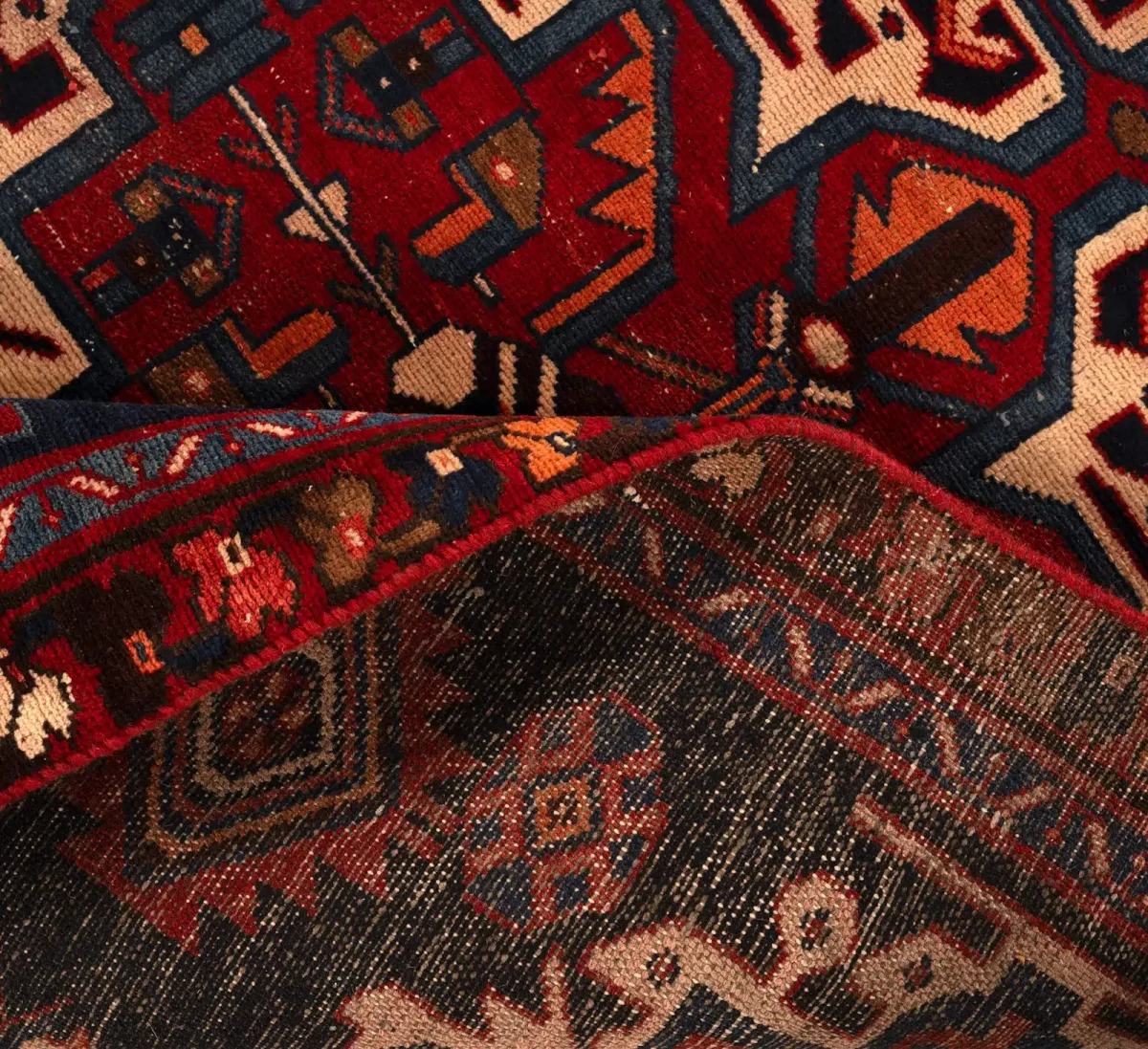 Hand Knotted Ardebil Rug – 330 × 108 cm – Red - Image 3