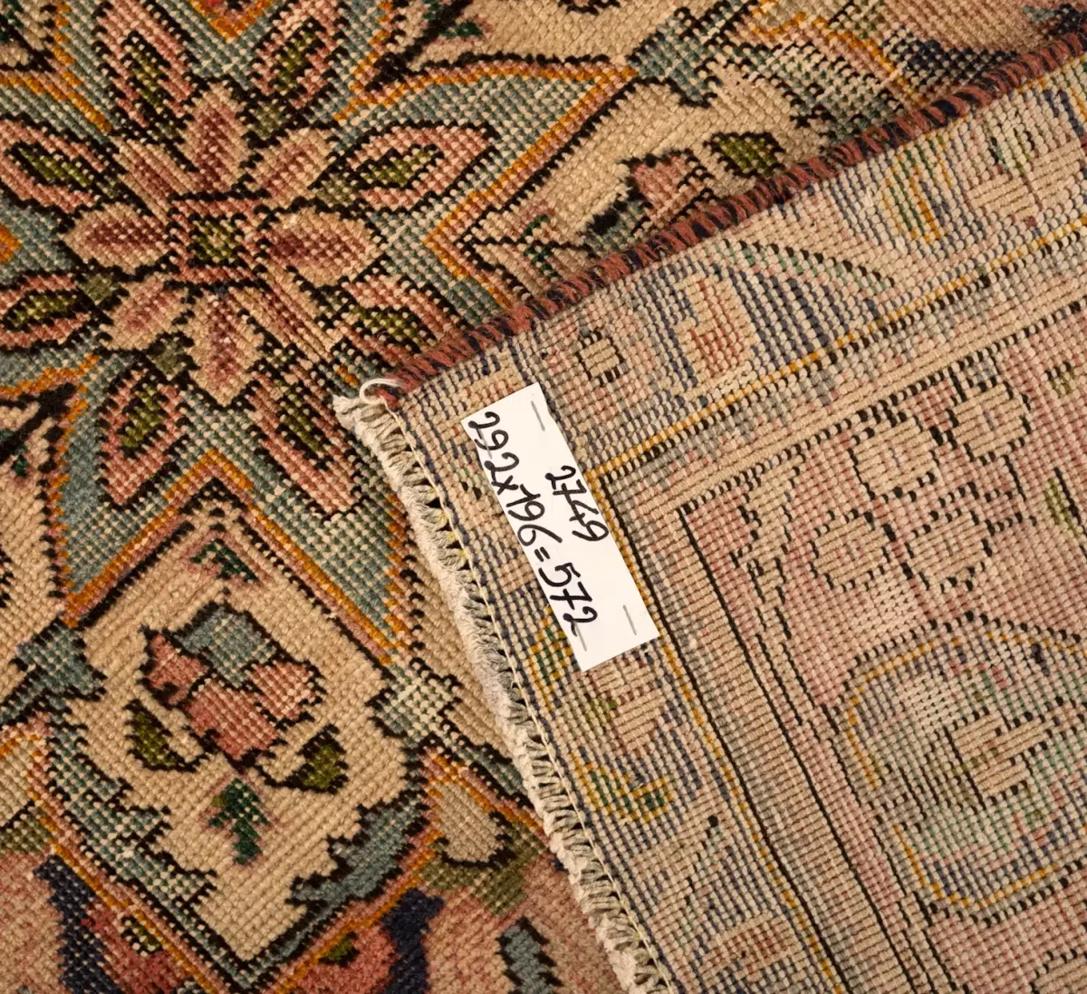 Hand Knotted tabriz Rug – Medallion Pattern – 292 × 196 cm – Multicolor - Image 3