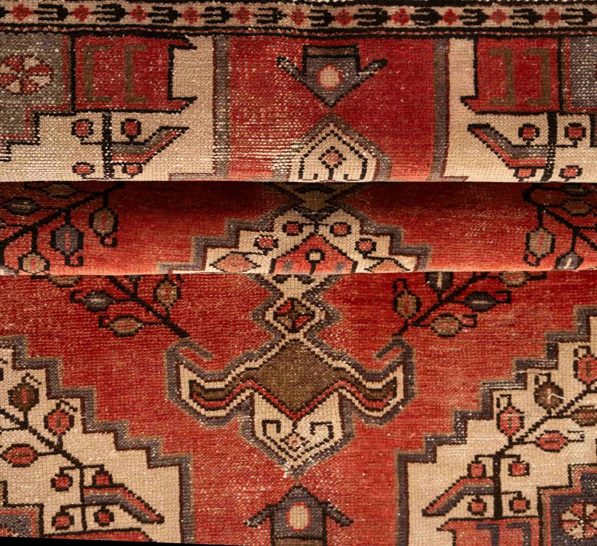Hand Knotted Hamadan Rug – Geometric Pattern – 173 × 105 cm – Red - Image 3