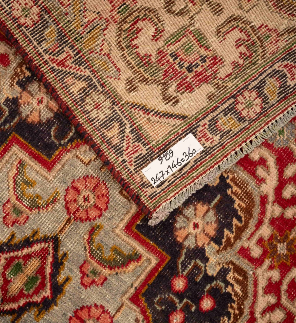 Hand Knotted Tabriz Rug – Medallion Pattern – 247 × 146 cm – Multicolor - Image 5