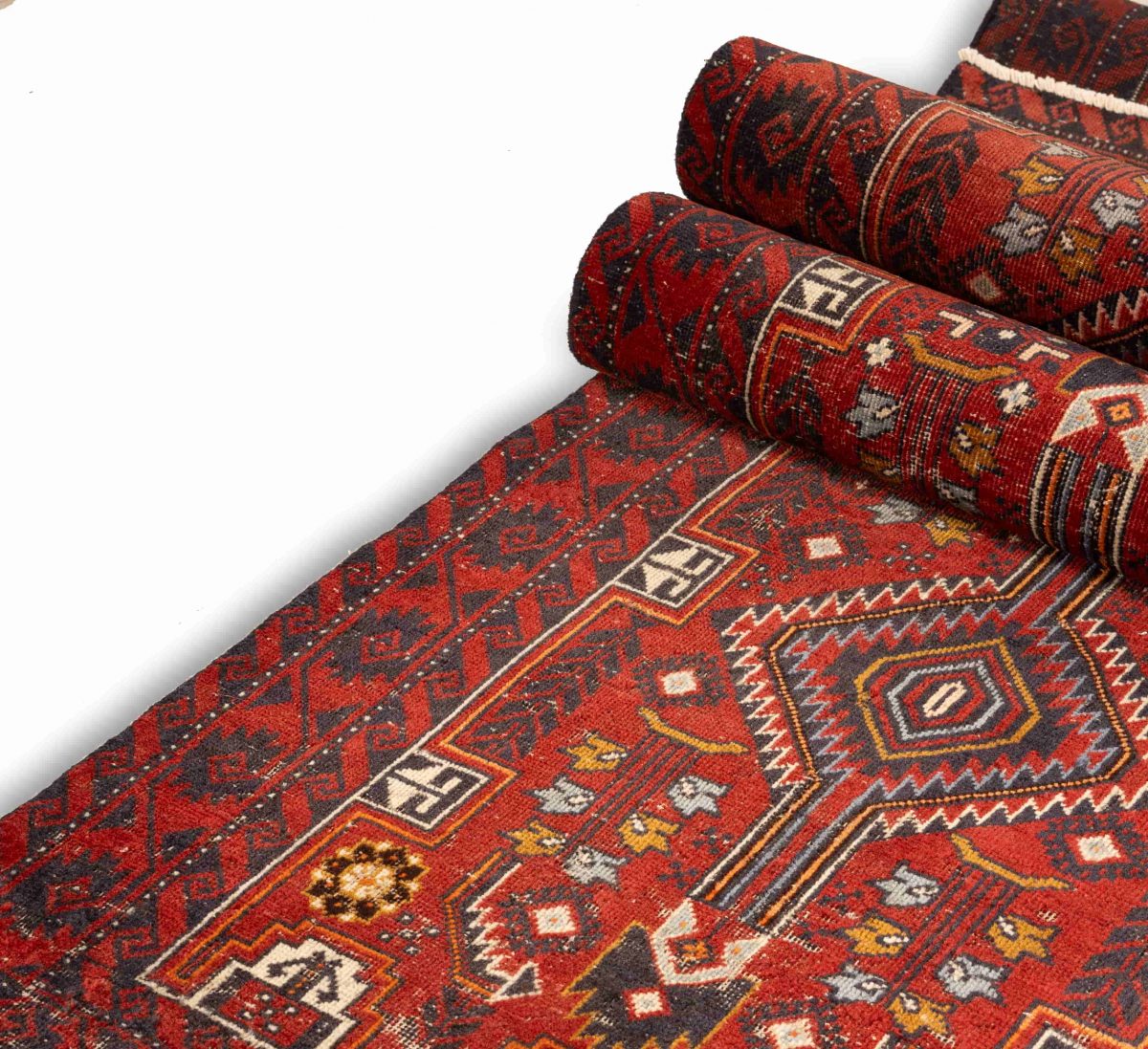 Hand Knotted Shiraz Rug – Tribal Pattern – 382 × 95 cm – Red - Image 5