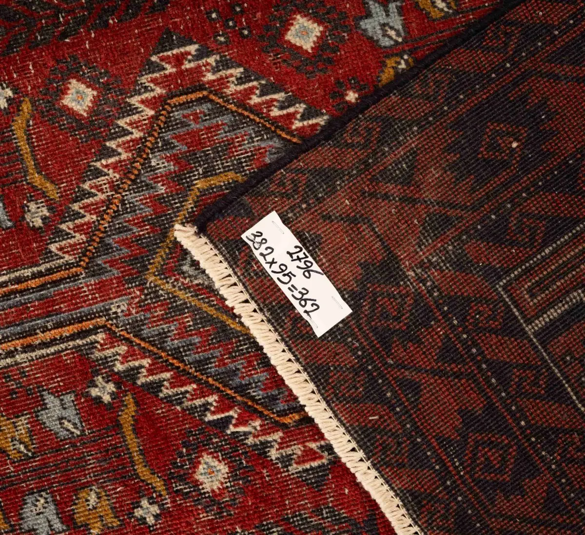 Hand Knotted Shiraz Rug – Tribal Pattern – 382 × 95 cm – Red - Image 4