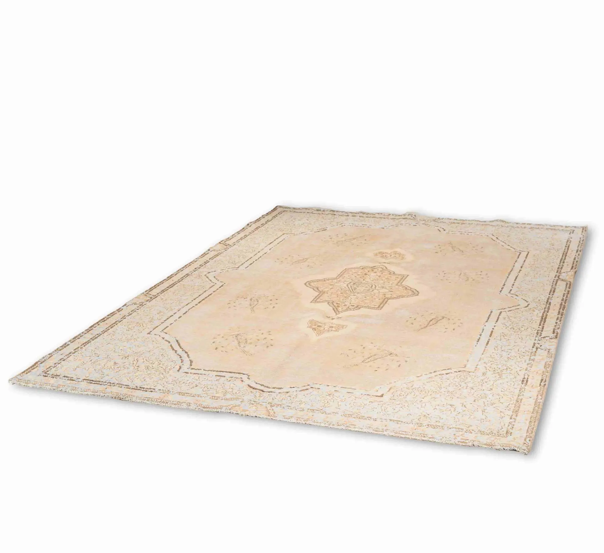 DSC09962-Edit.jpg Hand Knotted Tabriz Rug – Medallion Pattern – 323 × 220 cm – Multicolor - Image 1