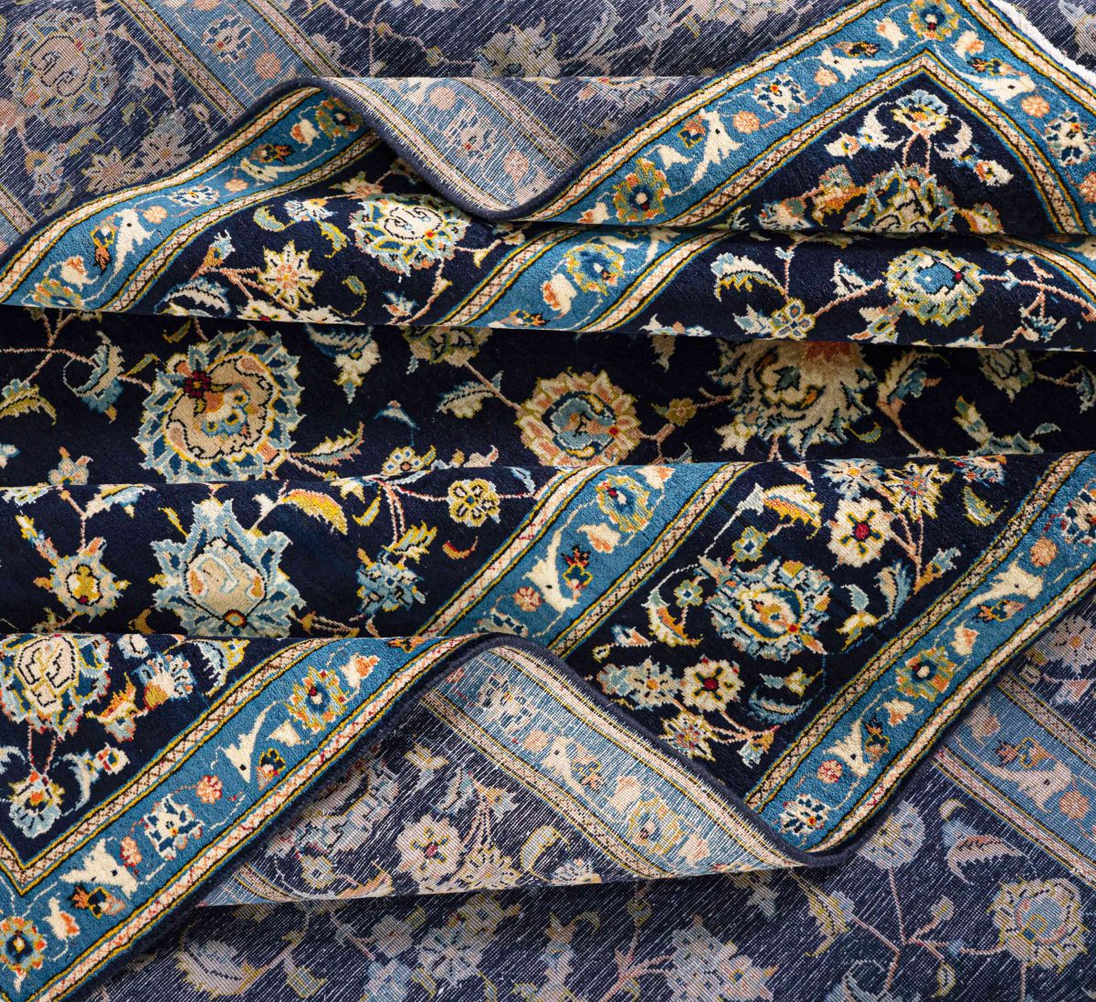 Hand Knotted Kashan Rug - 359 × 243 cm - Image 2