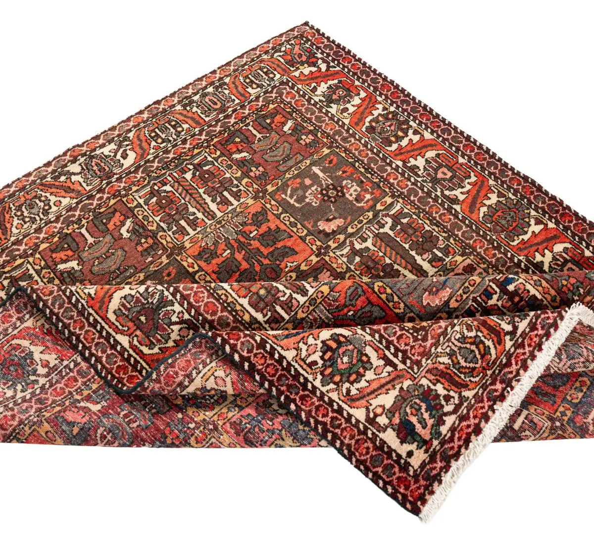 Hand Knotted Bakhtiari Rug - 200 × 162 cm - Image 6