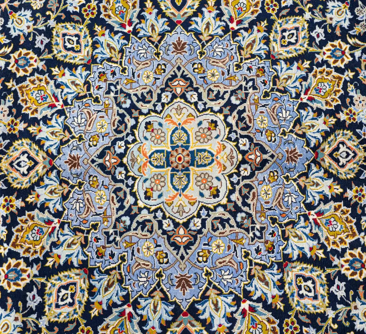 Hand Knotted Kashan Rug - 403 × 299 cm - Image 2