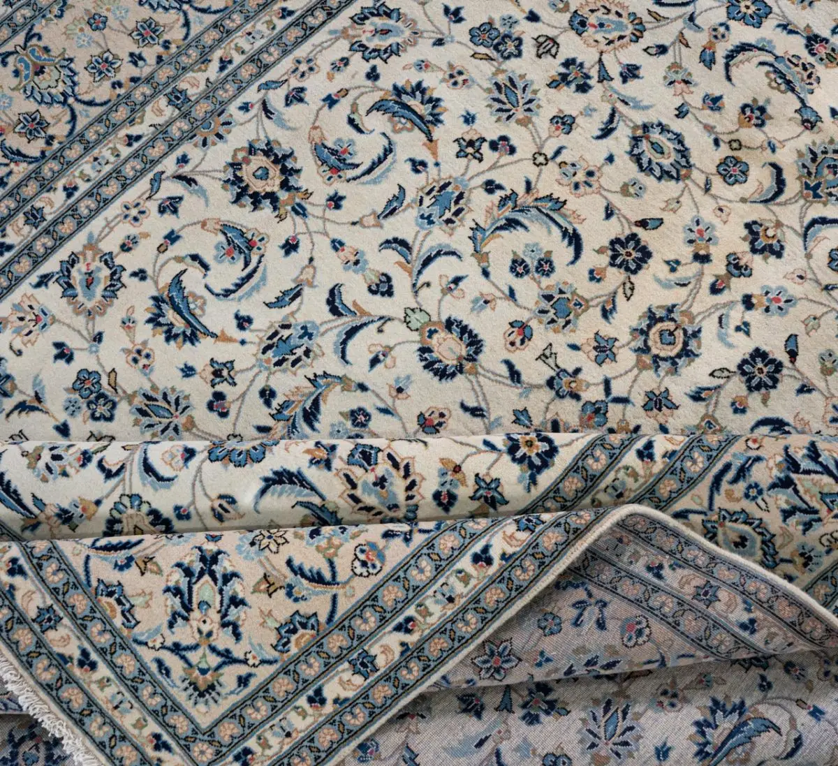 Hand Knotted Kashan Rug - 362 × 245 cm - Image 2