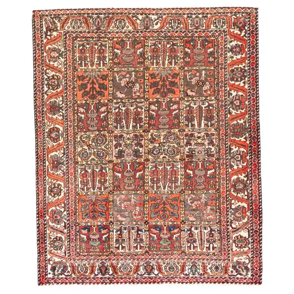 Hand Knotted Bakhtiari Rug - 200 × 162 cm