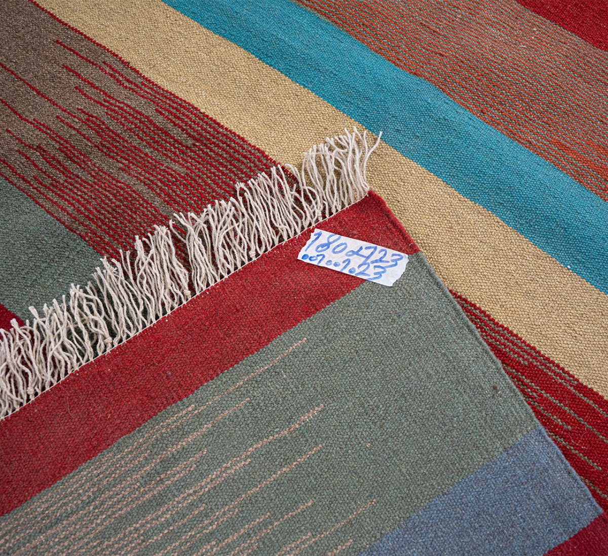 Hand Knotted Qom Rug - 180 × 123 cm - Image 5